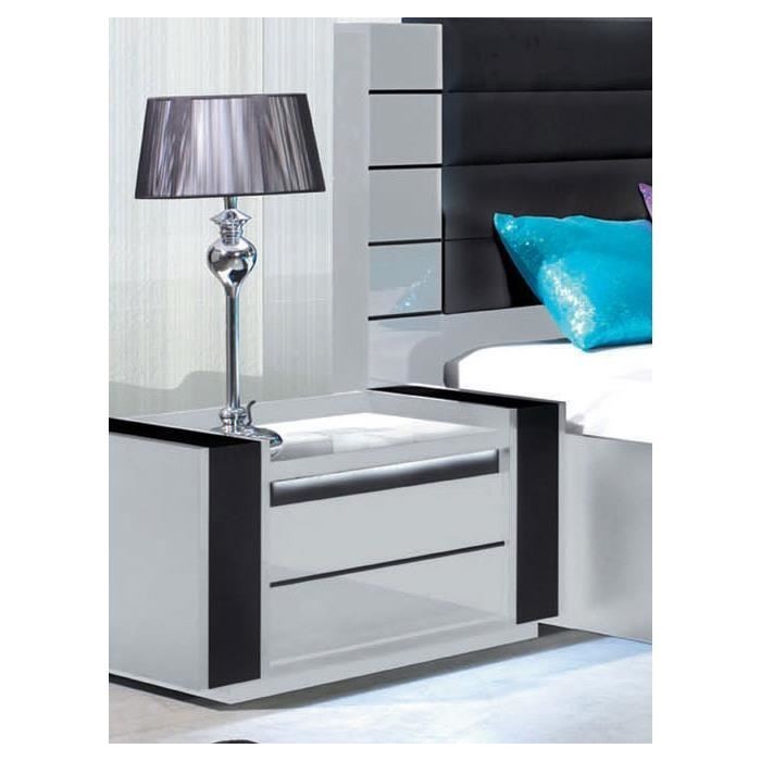 Ensemble design pour chambre à coucher LINA blanc. Lit + 2 chevets avec LED + commode avec LED.