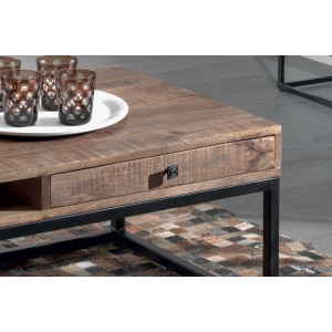 Table basse GOA en bois massif style industriel. Table en bois massif avec niche et tiroir.