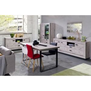 Table pour salle à manger MALAGA 160 cm - Plateau effet chêne wellington et pieds en métal noir.