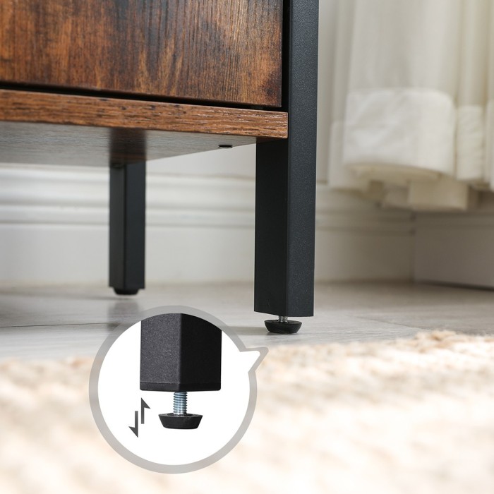 Bibliothèque style rustique collection Austin. Structure en métal. Coloris bois foncé et noir.