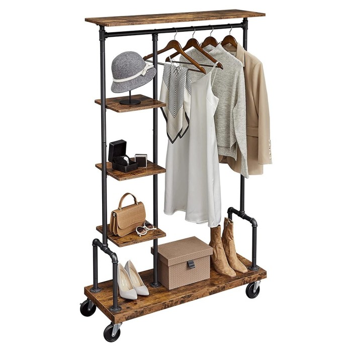 Portant avec étagères style industriel collection MEMPHIS. Portant sur roulettes coloris noir et bois.