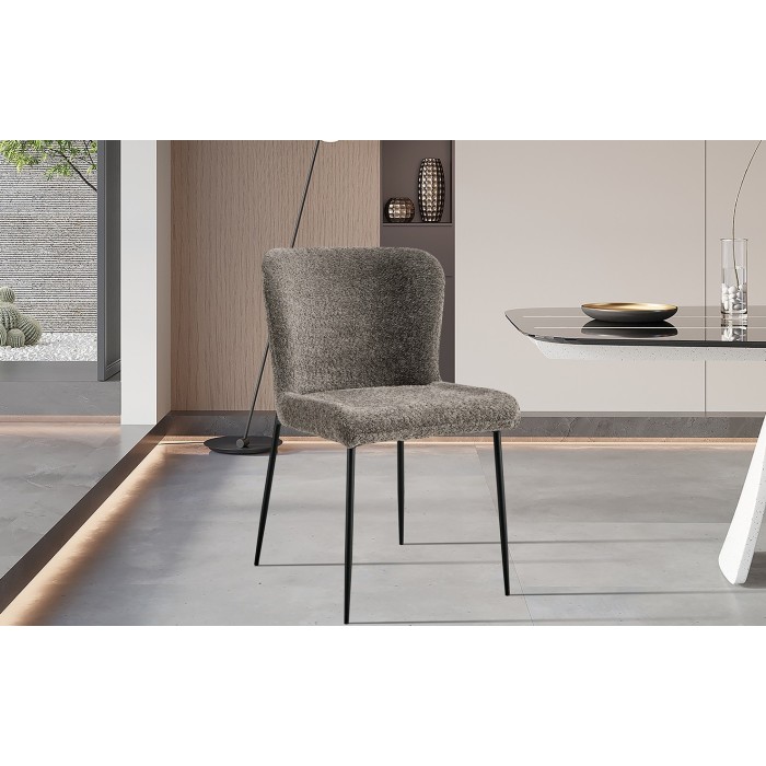 Chaise revêtement Bouclé pour salle à manger coloris Sable. Collection LISE