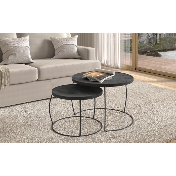 Table basse gigogne ronde en bois massif exotique. Finition noir. Collection LARSON.