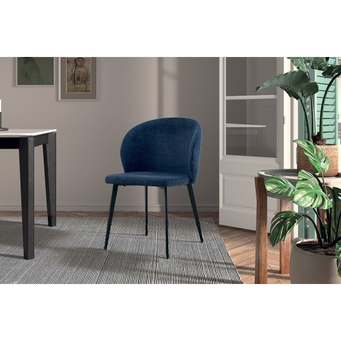 Chaise revêtement tissu pour salle à manger coloris bleu. Collection HARDIN