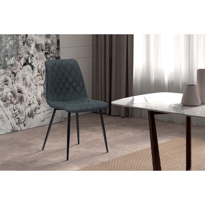 Chaise pour salle à manger coloris gris foncé. Collection GRAZ