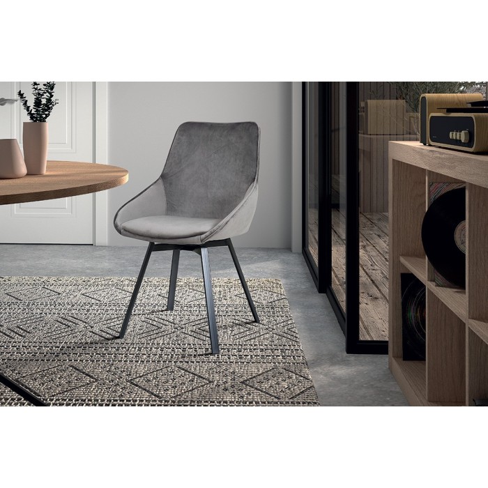 Chaise pivotante en velours gris pour salle à manger. Collection KIRU
