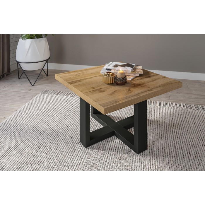 Table basse design forme carrée collection COXI Coloris chêne et noir.
