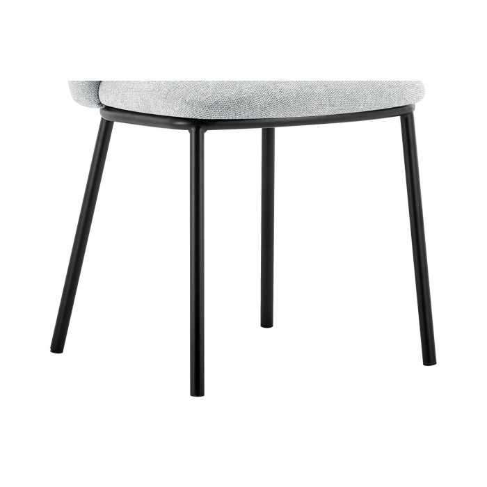 Chaise 'ARTHUS' Tissu Gris clair, dimension H76 x L52 x P54, idéal pour votre cuisine ou salle à manger