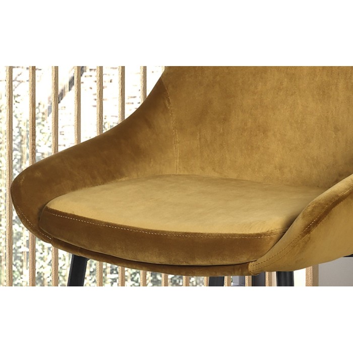 Chaise MICRA Velours Or, dimensions: H86 x L49 x P61 cm, idéal pour un salon de prestige