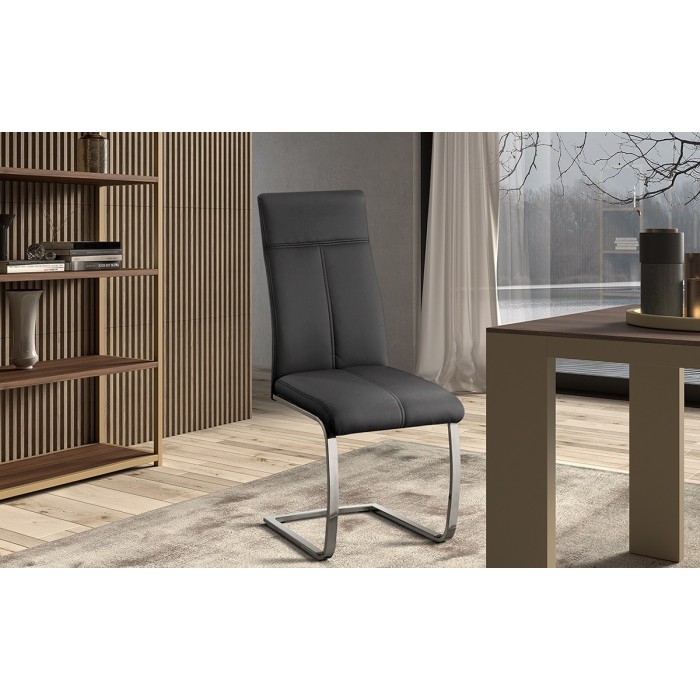 Chaise ALI PU Noir, dimensions: H101 x L42 x P61 cm, idéal pour une salle a manger unique