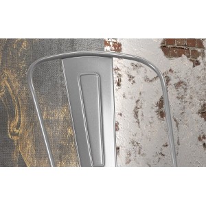 Chaise VIVI Gris clair et orme foncé, dimensions: H84 x L44 x P51 cm, idéal pour une salle à manger rustique