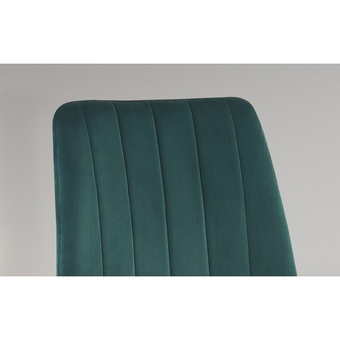 Chaise BRUCE Velours Vert, dimensions: H86 x L45 x P55 cm, idéal pour une salle à manger design et moderne