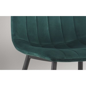 Chaise BRUCE Velours Vert, dimensions: H86 x L45 x P55 cm, idéal pour une salle à manger design et moderne