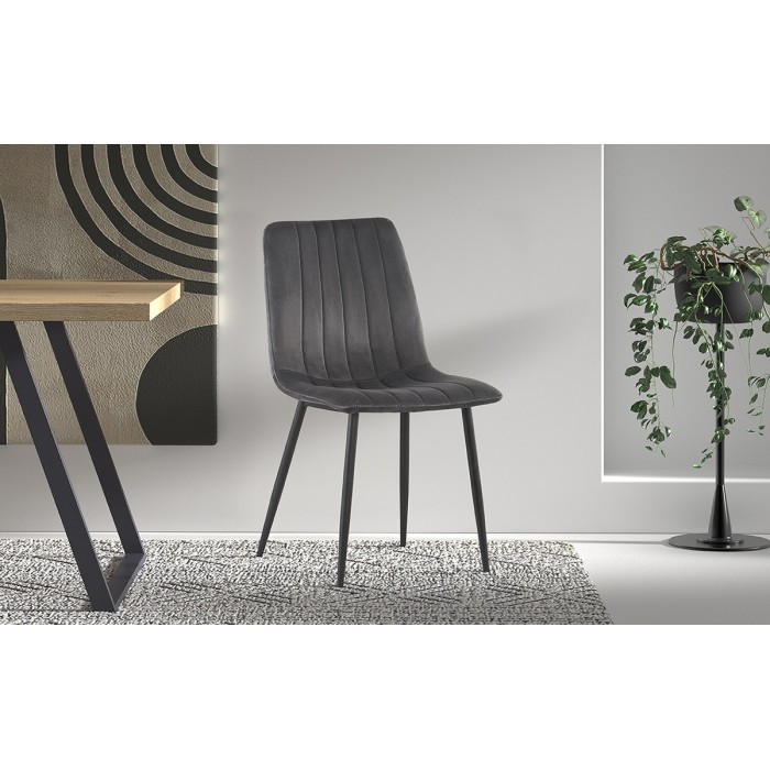 Chaise BRUCE Velours Gris, dimensions: H86 x L45 x P55 cm, idéal pour une salle à manger design et moderne