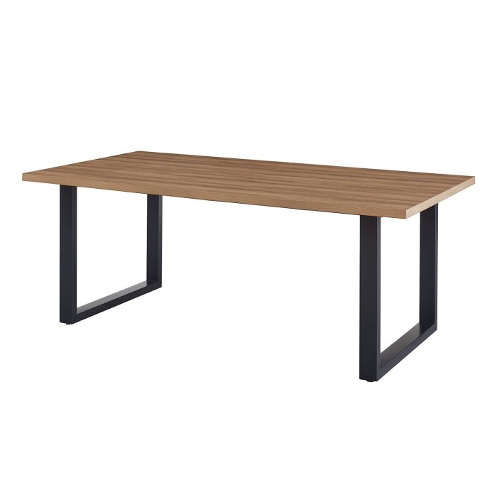 Table à manger EDWAR longueur 200cm en décor chêne vieilli, idéal pour une salle à manger conviviale