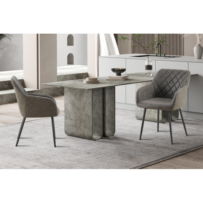 Chaise de salle à manger MARCO – Design industriel – Accoudoirs – Revêtement polyester gris – Pieds en métal noir