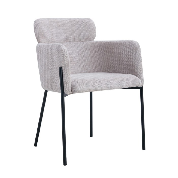 Chaise de salle à manger CAMPBELL – Tissu beige clair – Accoudoirs – Pieds en métal noir – Style design / industriel