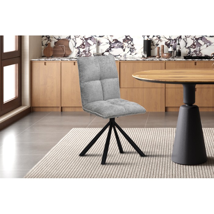 Chaise de salle à manger pivotante DANIEL – Tissu coloris gris clair – Pieds en métal noir – Style design/industriel