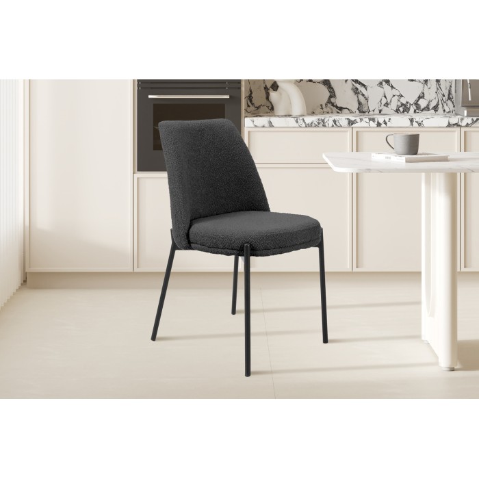 Chaise de salle à manger ELISA – Tissu Stof gris – Pieds en métal noir – Hauteur 83 cm – Style design/industriel