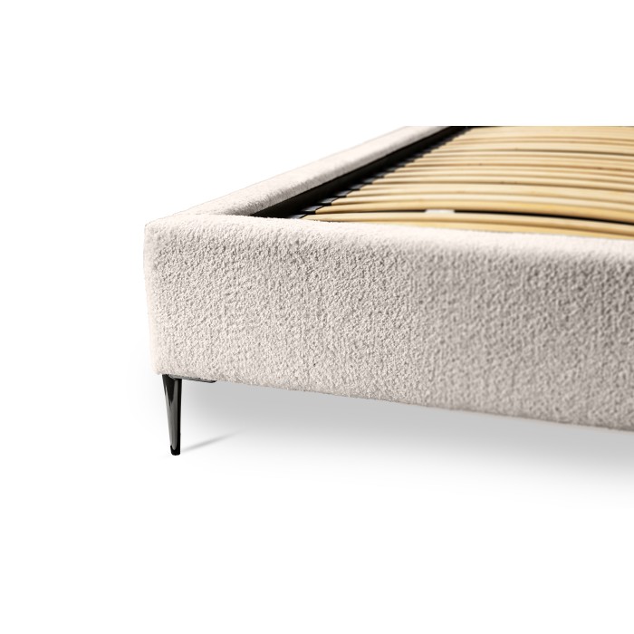 Lit MILLIO – Crème – 140x200 cm – Tissu chenille bouclé – Sommier inclus – Confort hôtel 5 étoiles