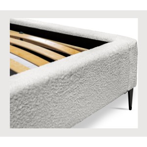 Lit MILLIO – Ivoire – 180x200 cm – Tissu chenille bouclé – Sommier inclus – Confort hôtel 5 étoiles