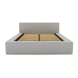 Lit coffre DENALI – Gris sable bouclé – 180x200 cm – Tissu velours doux – Sommier relevable – Rangement intégré 