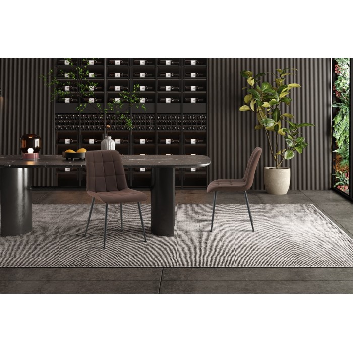 Lot de 4 chaises MIREA – Marron foncé – Design intemporel – Pieds métal – Assise PU confortable 