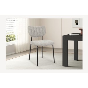 Lot de 2 chaises NORAYA – Tissu gris clair – Pieds métal – Design compact – Élégance moderne et épurée 