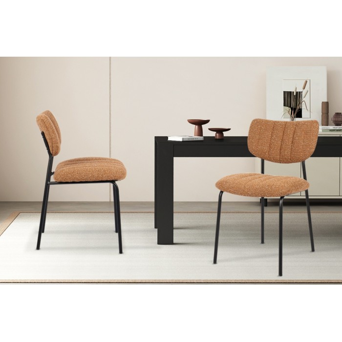 Lot de 2 chaises NORAYA – Tissu orange – Design compact – Pieds métal – Touche colorée et moderne 