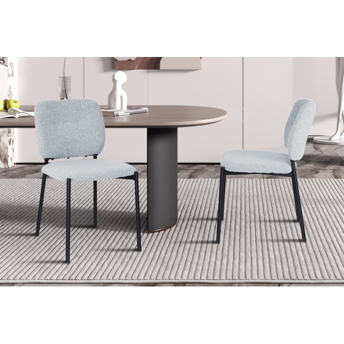 Lot de 2 chaises LYVORA – Tissu gris clair – Pieds métal – Design moderne – Format compact et élégant 