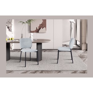 Lot de 2 chaises LYVORA – Tissu gris clair – Pieds métal – Design moderne – Format compact et élégant 