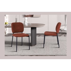 Lot de 2 chaises LYVORA – Tissu rouille – Pieds métal – Design compact – Touche chaleureuse et tendance 