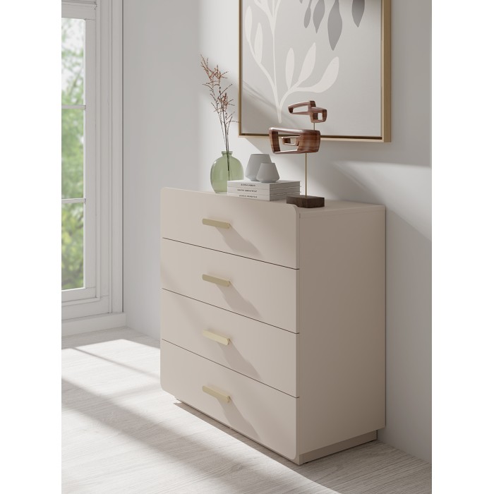 Commode 4 tiroirs AMALIE – Coloris beige sable – L100 x H93 x P42 cm – Finition élégante et formes douces