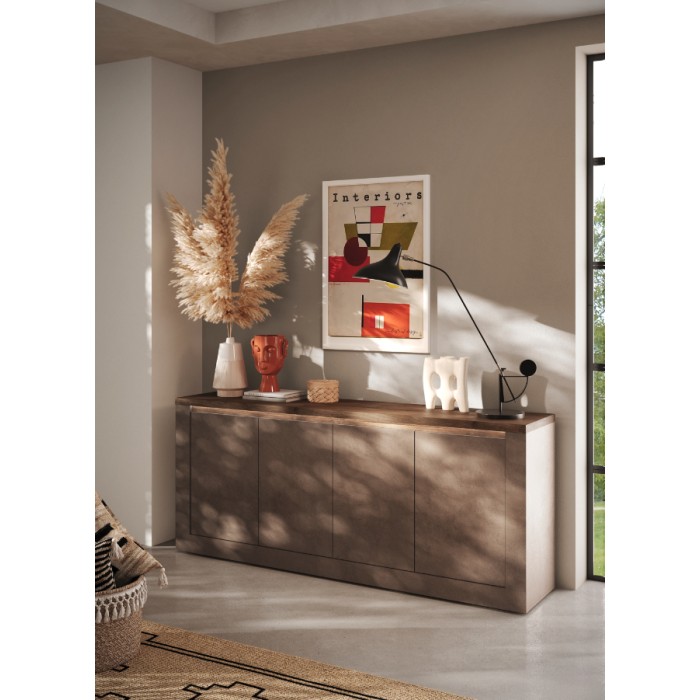 Mise en situation dans un décor 3D du buffet 4 portes SASHA coloris mercure