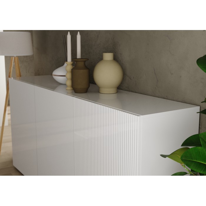 Zoom sur le plateau du buffet SCENA 3 portes blanc laqué