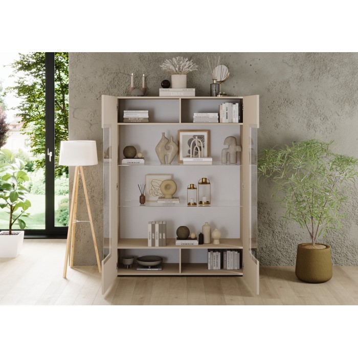 Vitrine SCENA 2 portes cachemire ouvertes mise en situation dans un décor 3D