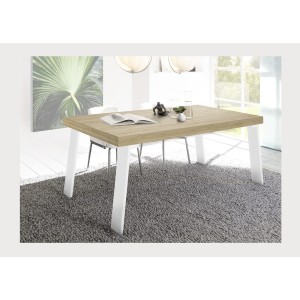 Table SPRING chêne clair dans un décor 3D