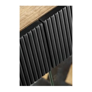 Zoom sur les portes du buffet DOUM