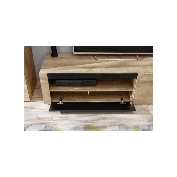 Zoom sur la petite porte meuble TV DOUM