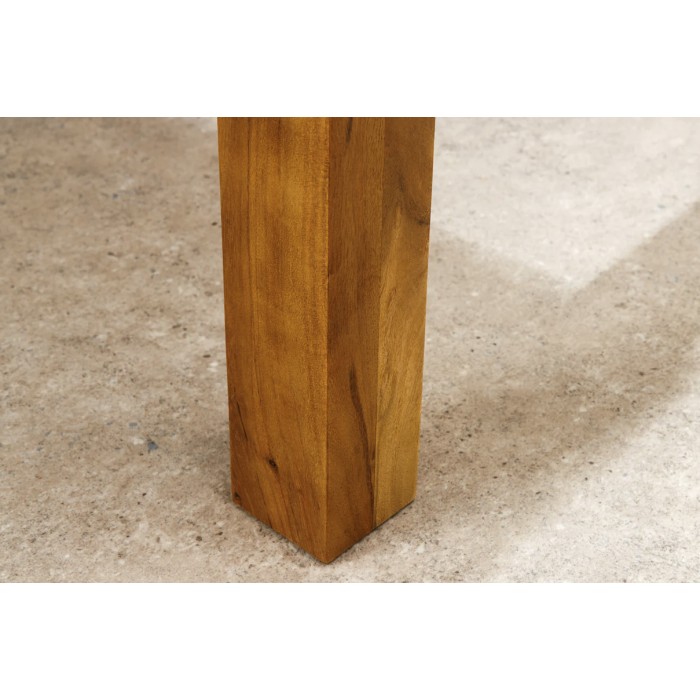 Zoom sur les pieds de la table MELBO